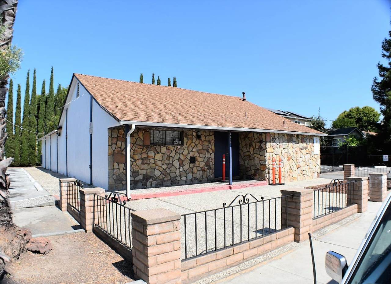 4411 Hyland Ave - Photo 1