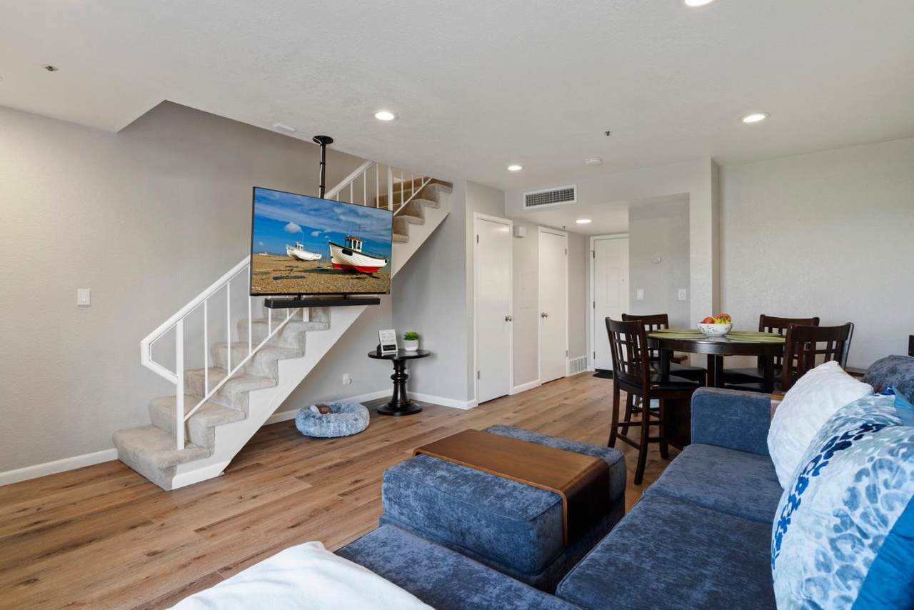 1001 San Antonio Cir 15 - Photo 1