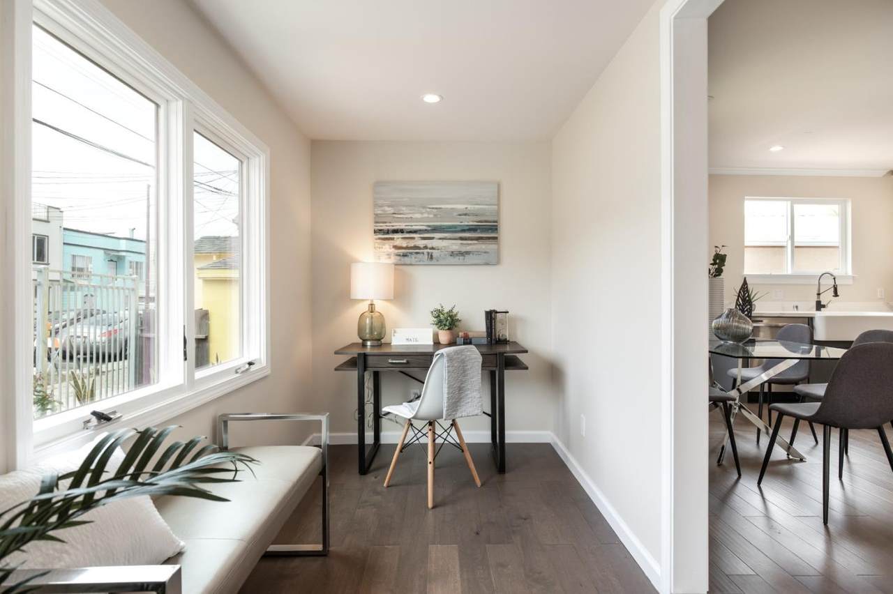 85 Carr St - Photo 1