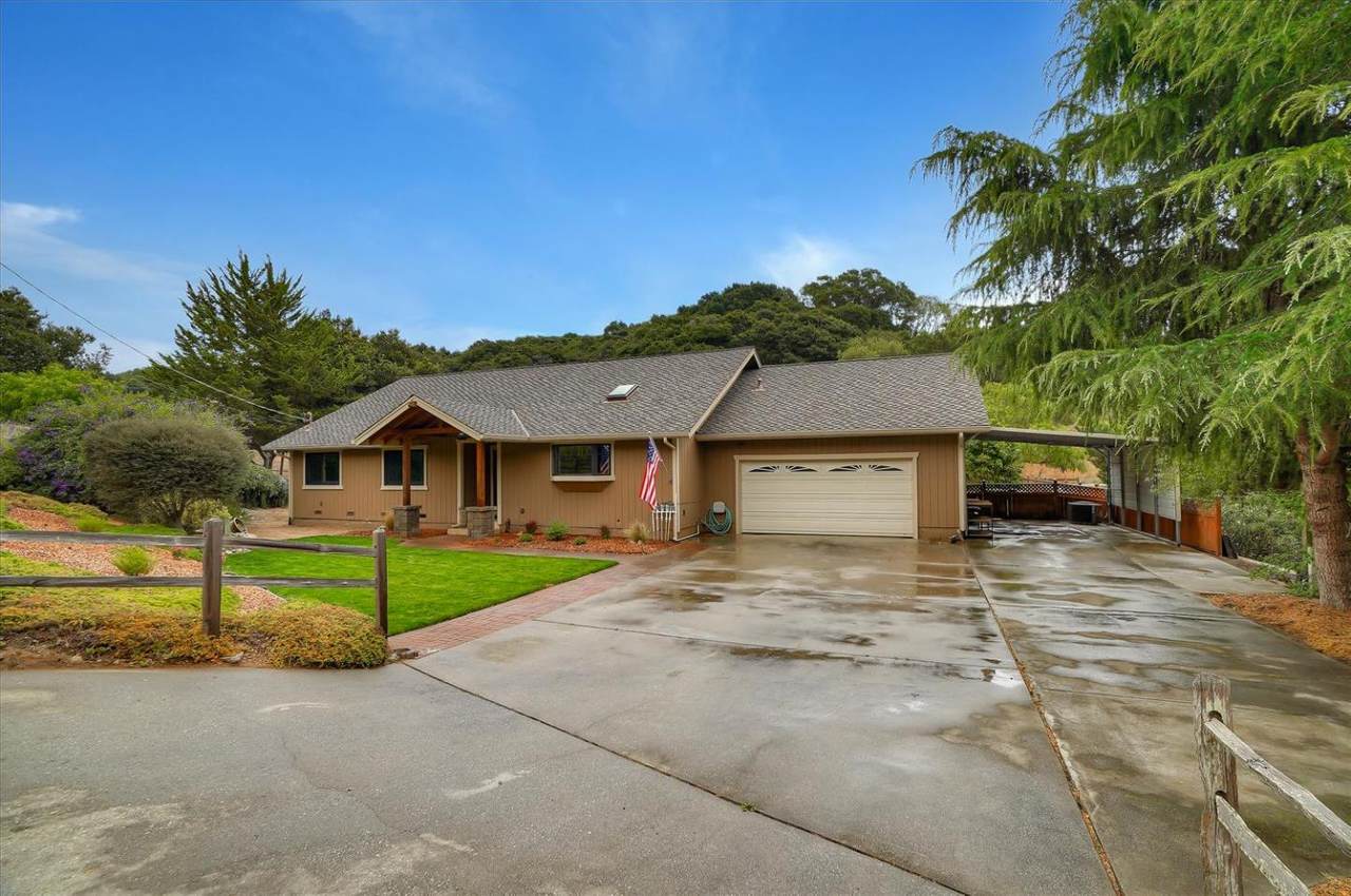 1097 Cannon Rd - Photo 1