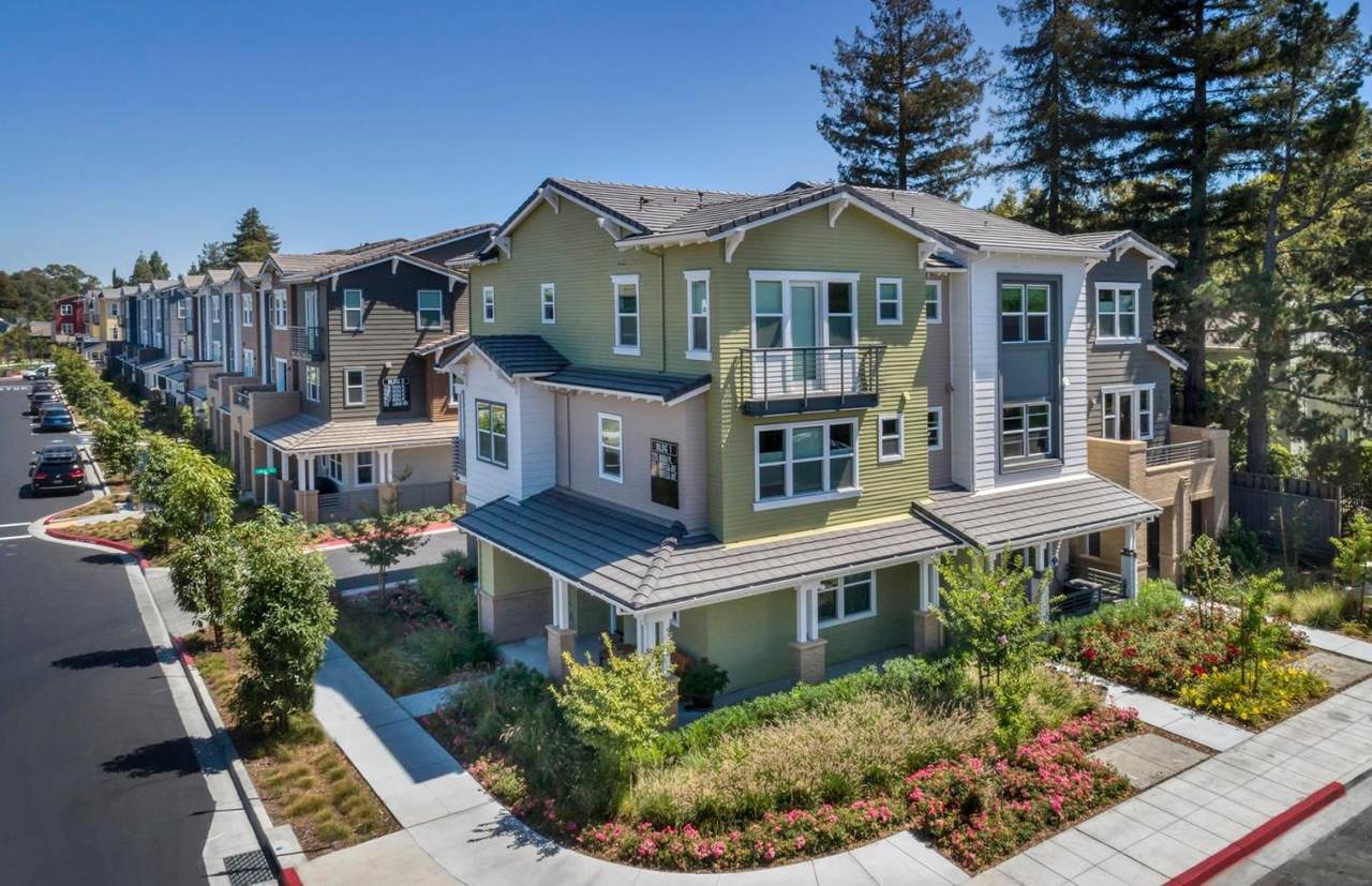 2250 Mora Pl - Photo 1