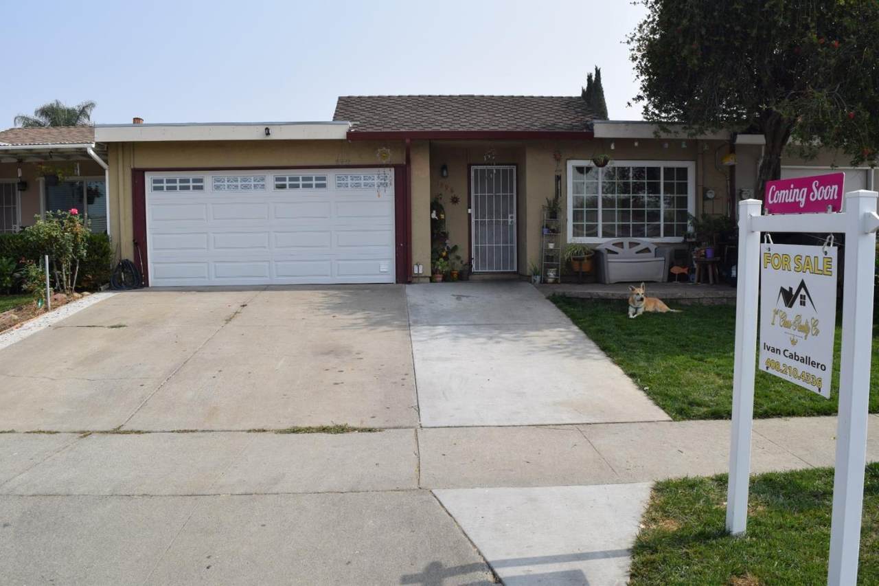1398 Bali Ct - Photo 1
