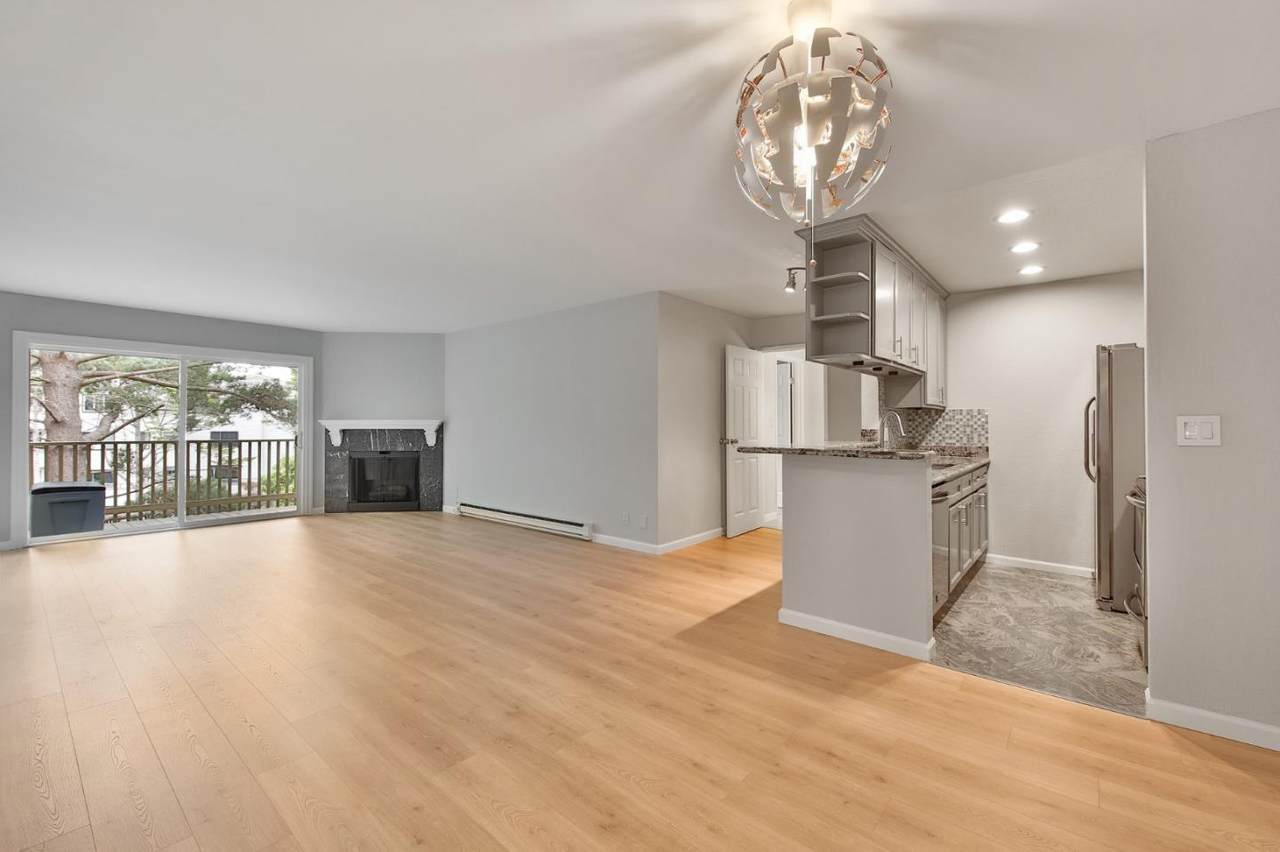 391 Mandarin Dr 202 - Photo 1