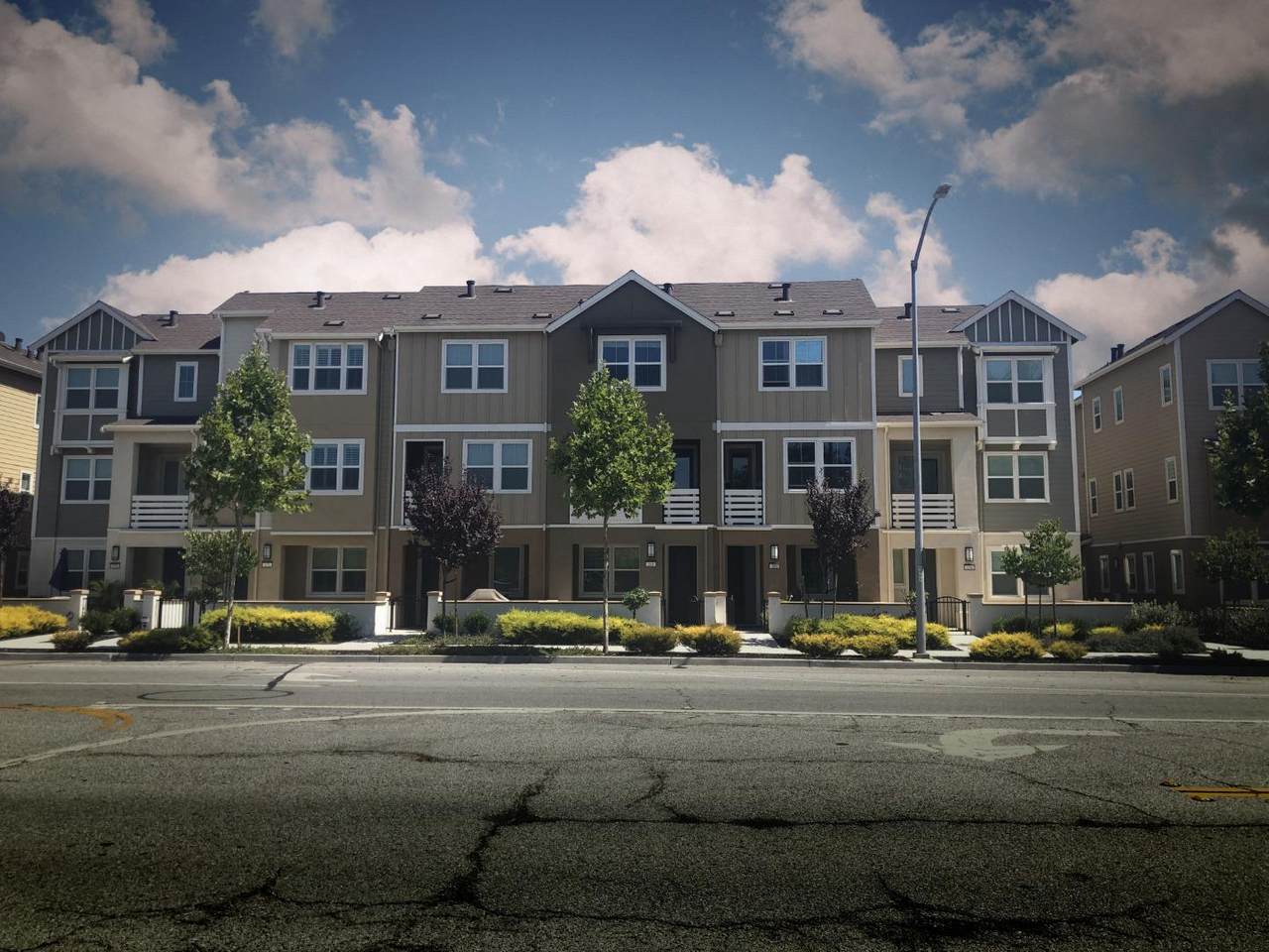 164 Main Ave - Photo 1