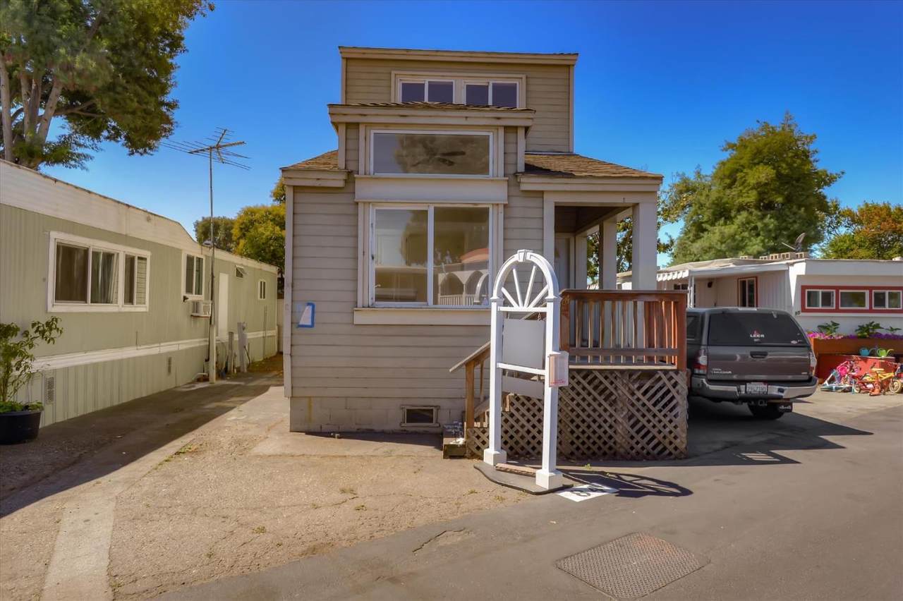3499 Bayshore Rd 84 - Photo 1