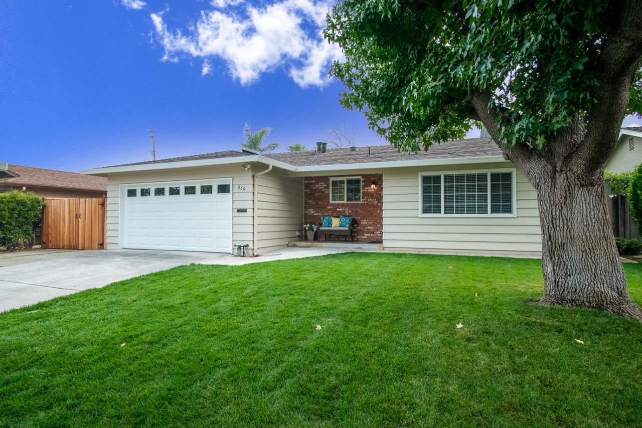 860 Springfield Dr - Photo 1