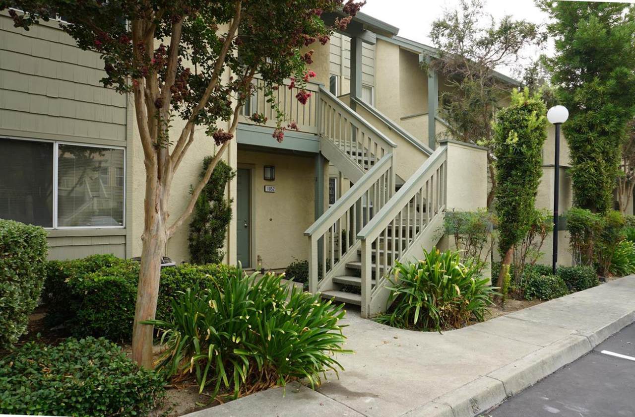 1054 Summershore Ct - Photo 1