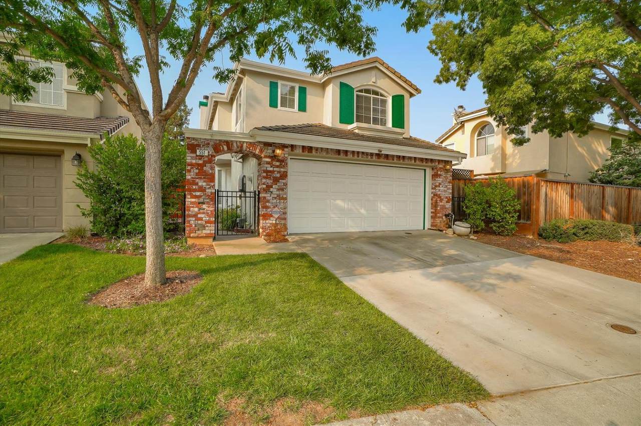 551 Birdsong St - Photo 1