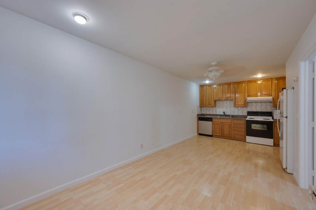 1126 Cherry Ave 80 - Photo 1