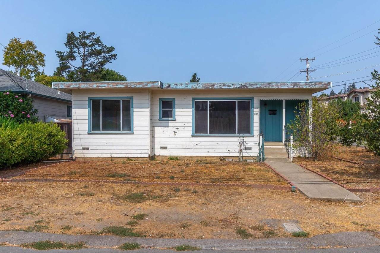 3246 Keith Ave - Photo 1