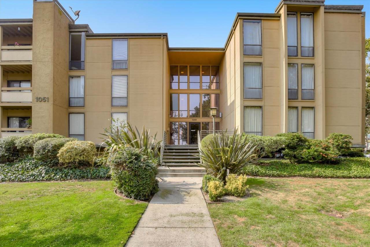1051 Beach Park Blvd 106 - Photo 1