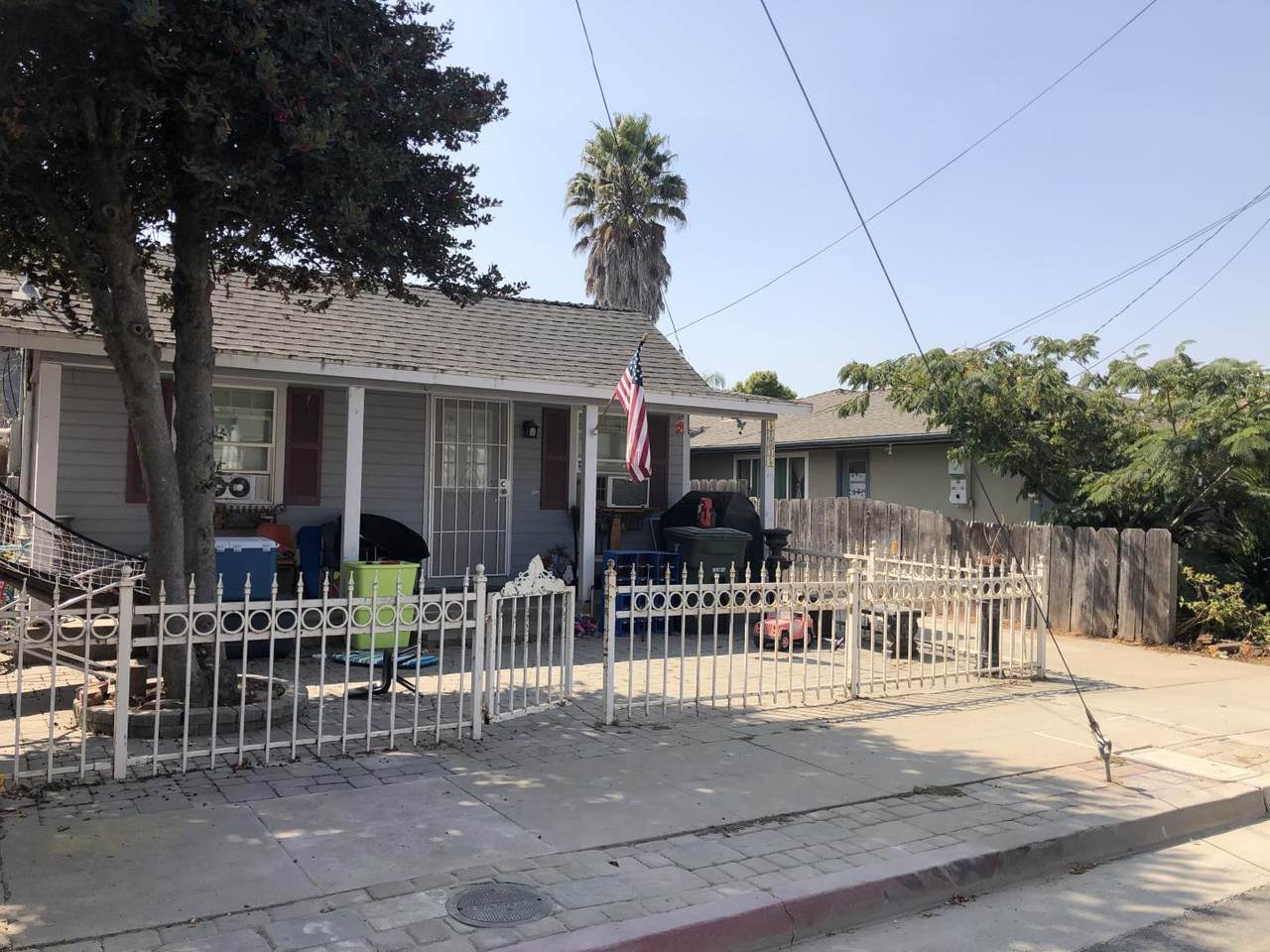 701 3rd St - Photo 1