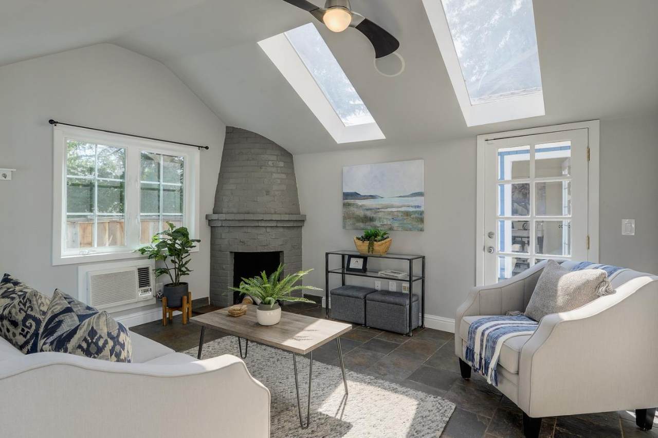 57 Hernandez Ave - Photo 1
