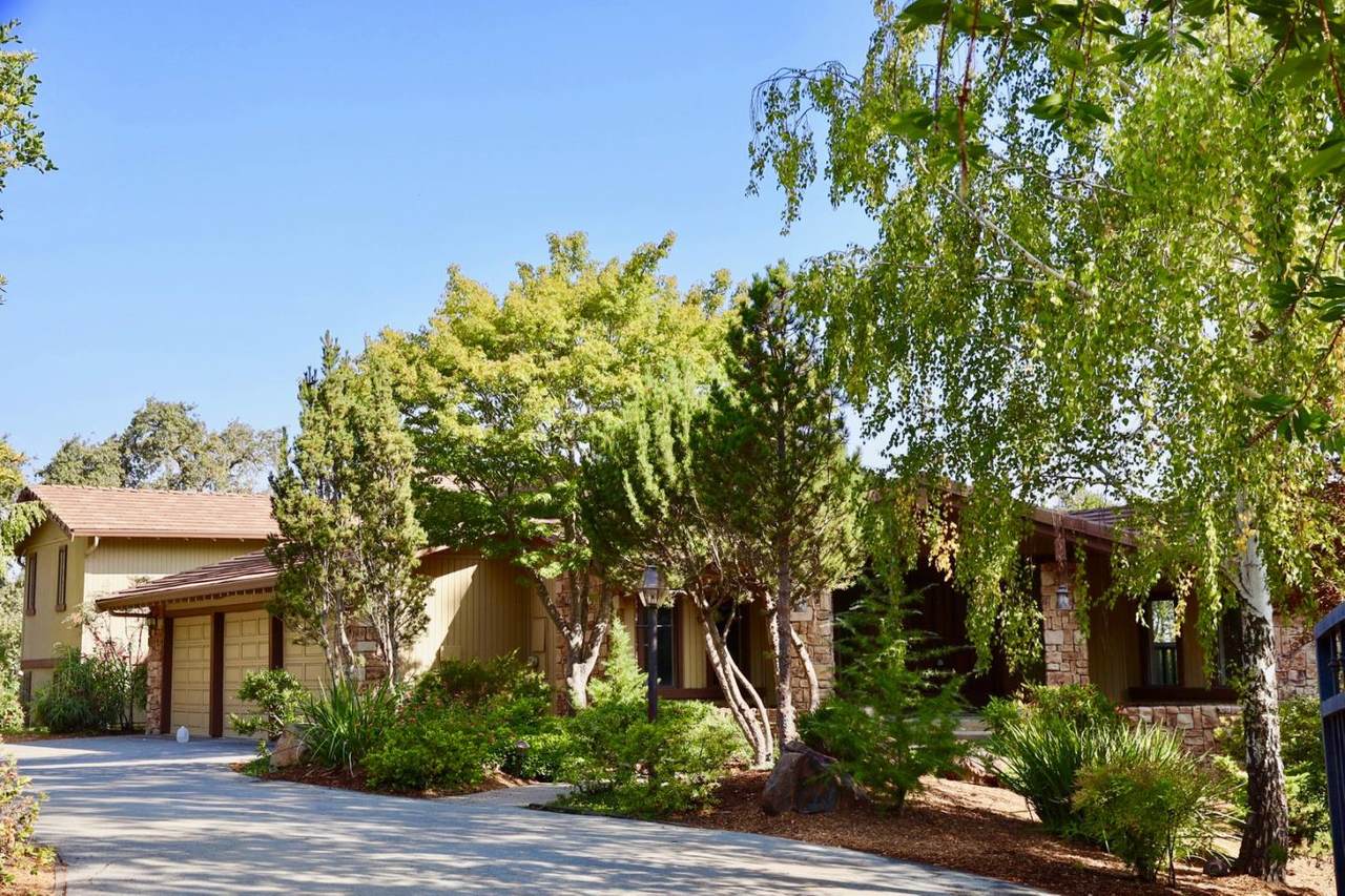 12113 Old Snakey Rd - Photo 1