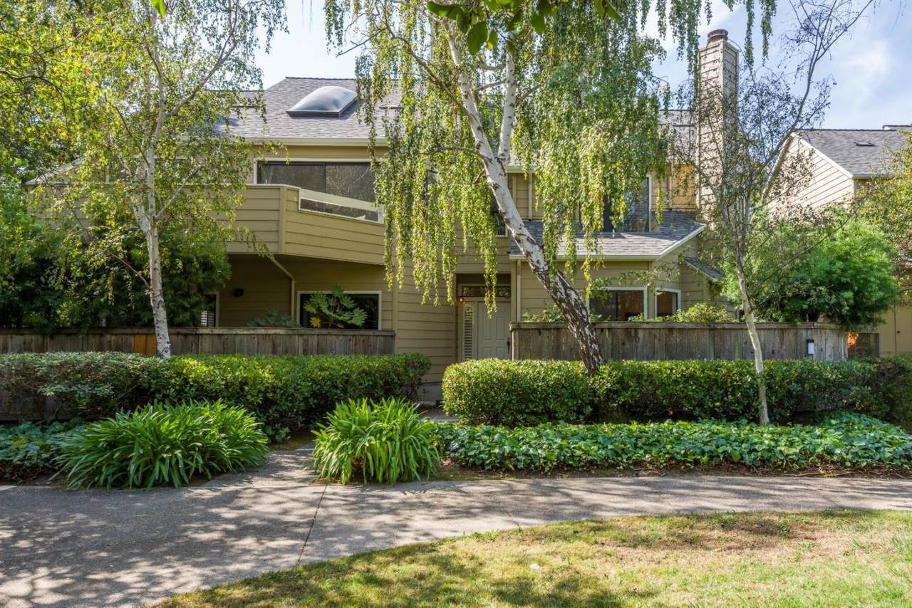 914 Shoreline Dr - Photo 1