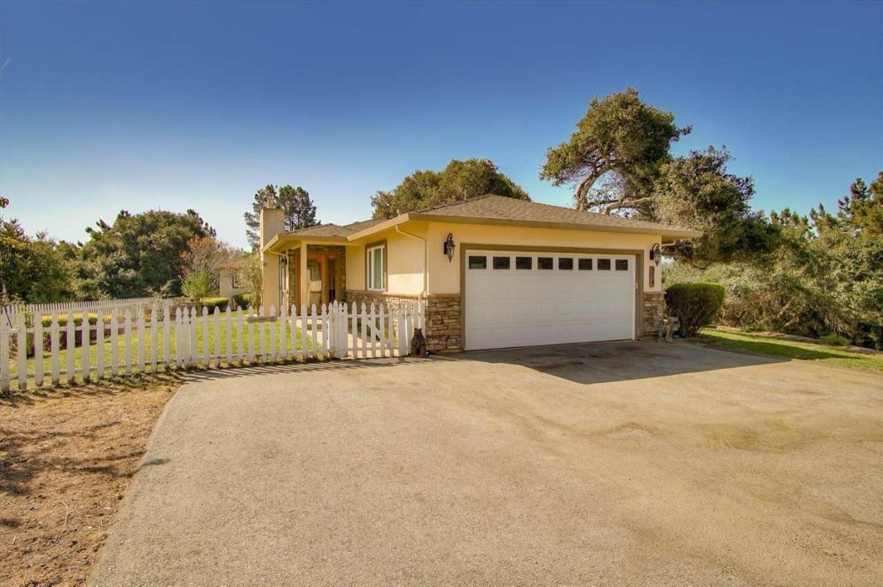 1532 Kari Ln - Photo 1