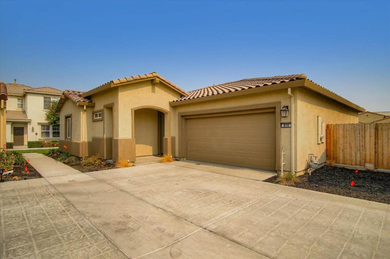 810 Grace Dr - Photo 1
