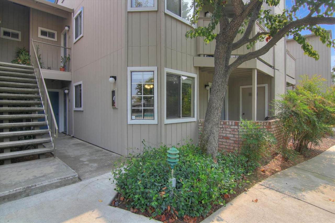 3441 Wine Cork Way - Photo 1