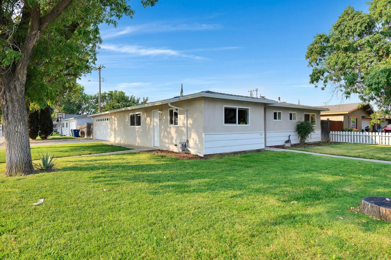 453 Mandarin Ave - Photo 1