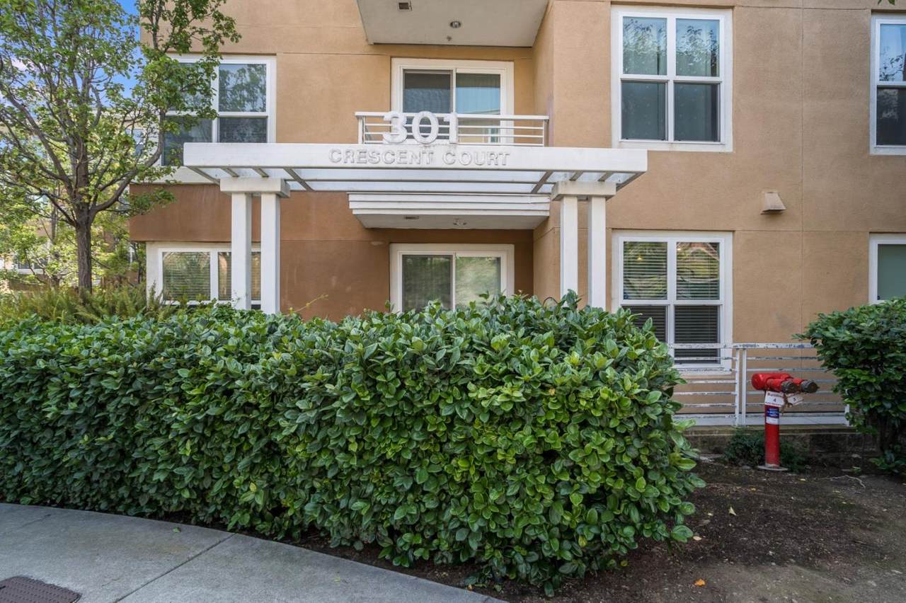 301 Crescent Ct 3301 - Photo 1