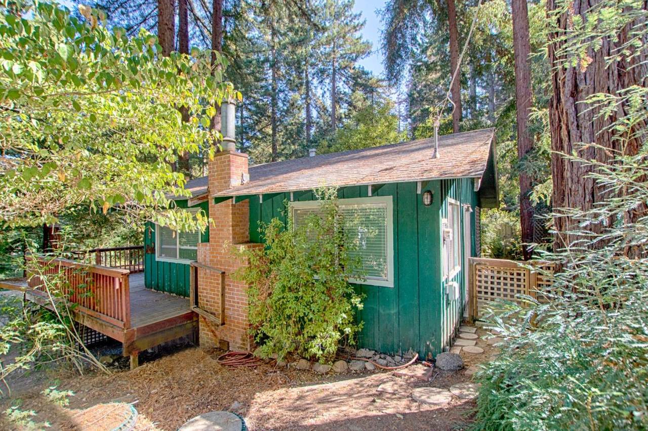 141 Roble Rd - Photo 1