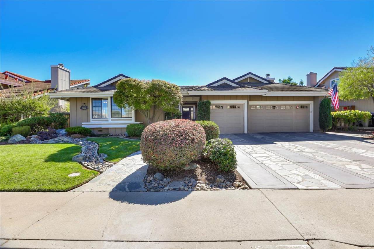5966 Thorntree Dr - Photo 1