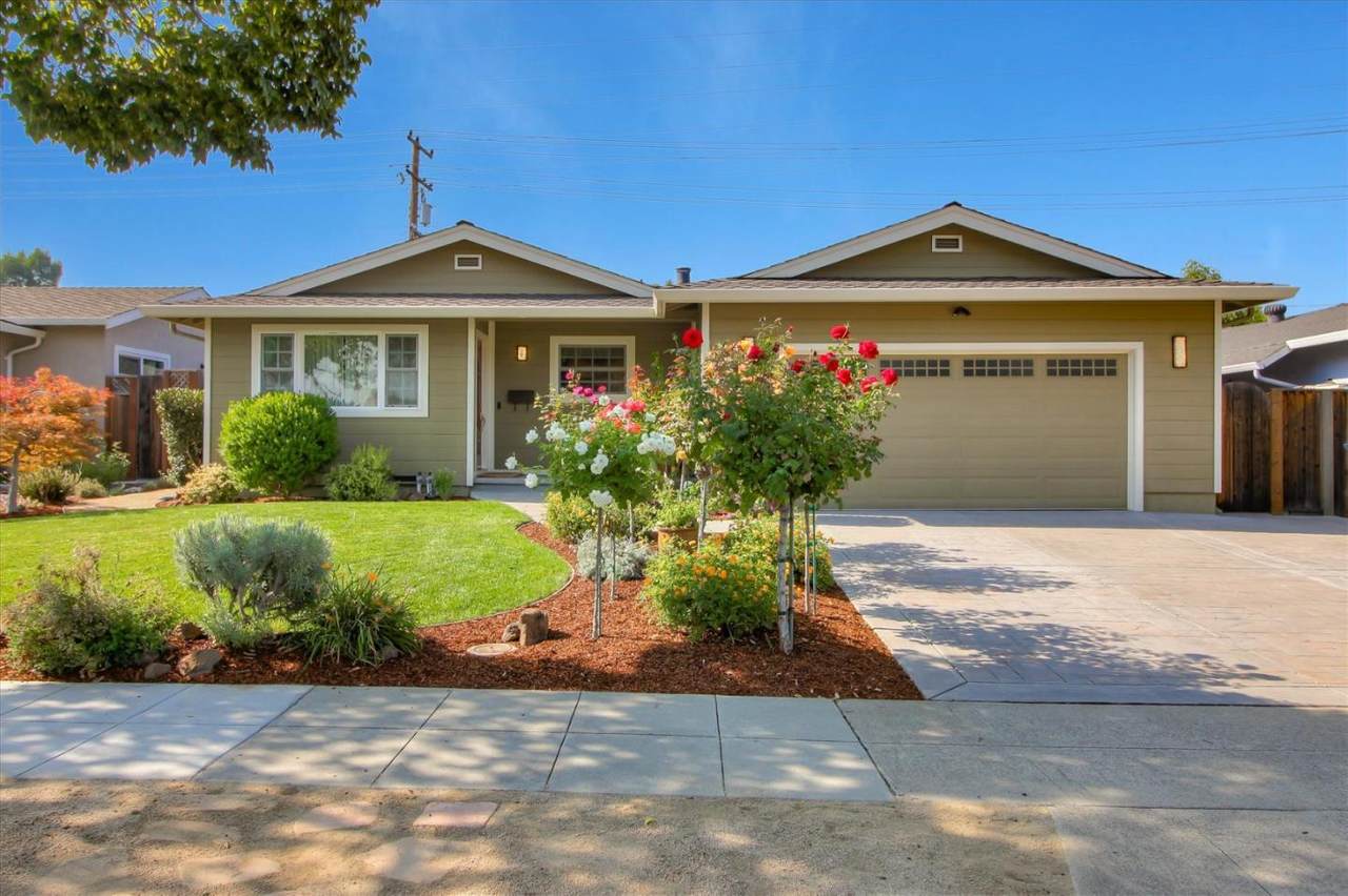 1591 Princeton Dr - Photo 1