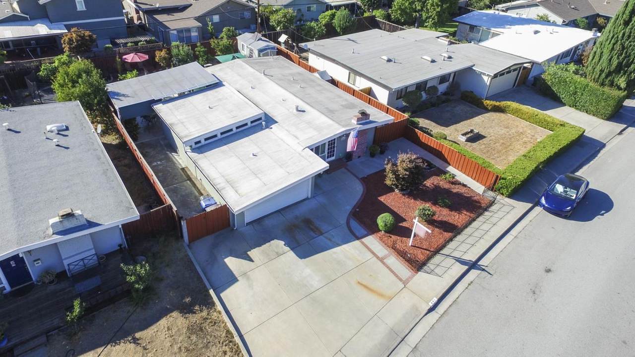481 Century Dr - Photo 1
