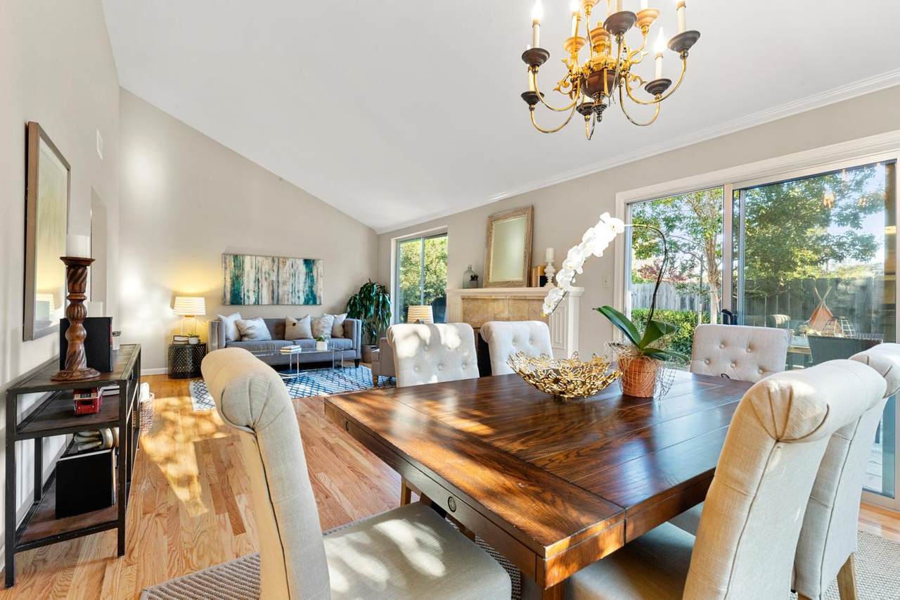2108 Rosswood Dr - Photo 1