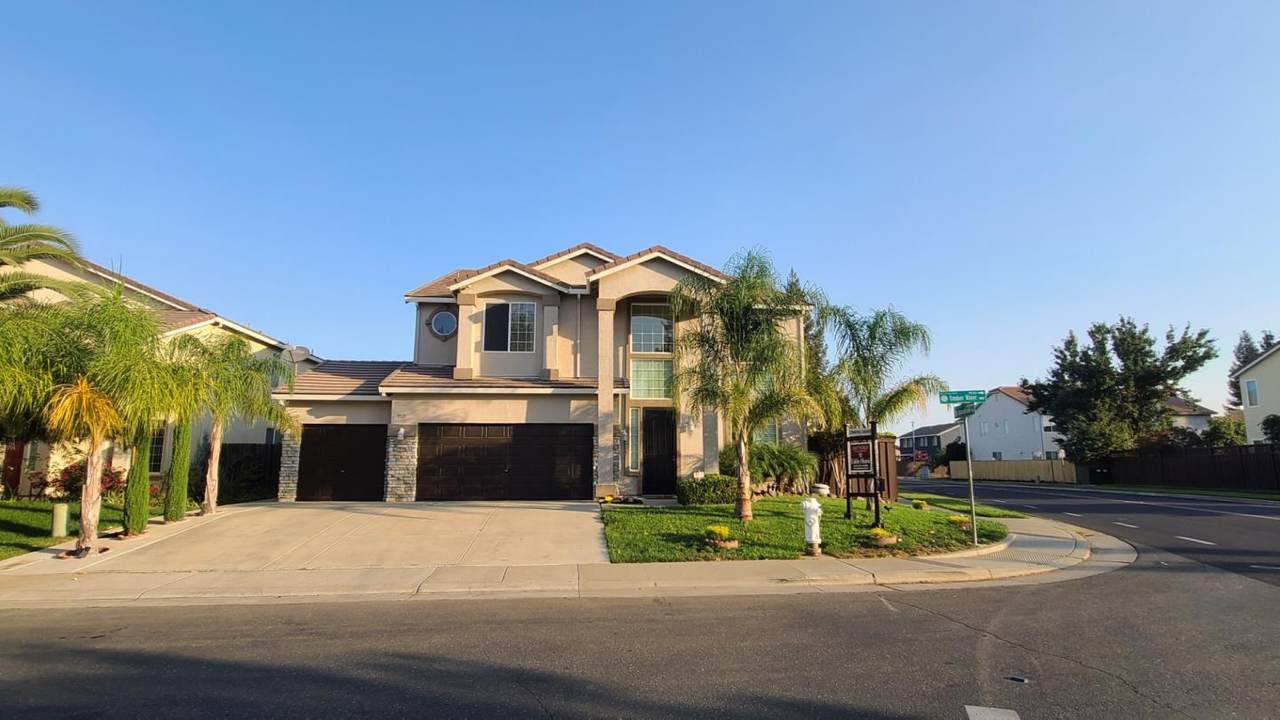 9513 Timber River Way - Photo 1