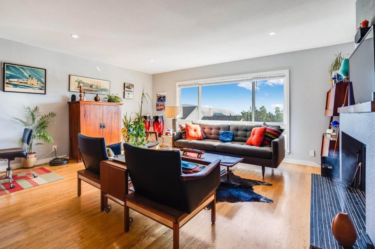 319 Innisfree Dr 10 - Photo 1