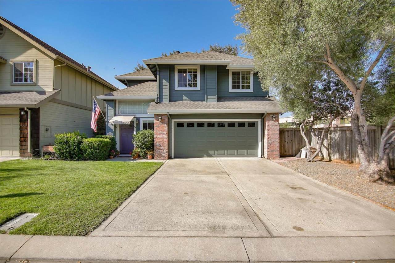 37 Silver Birch Ln - Photo 1