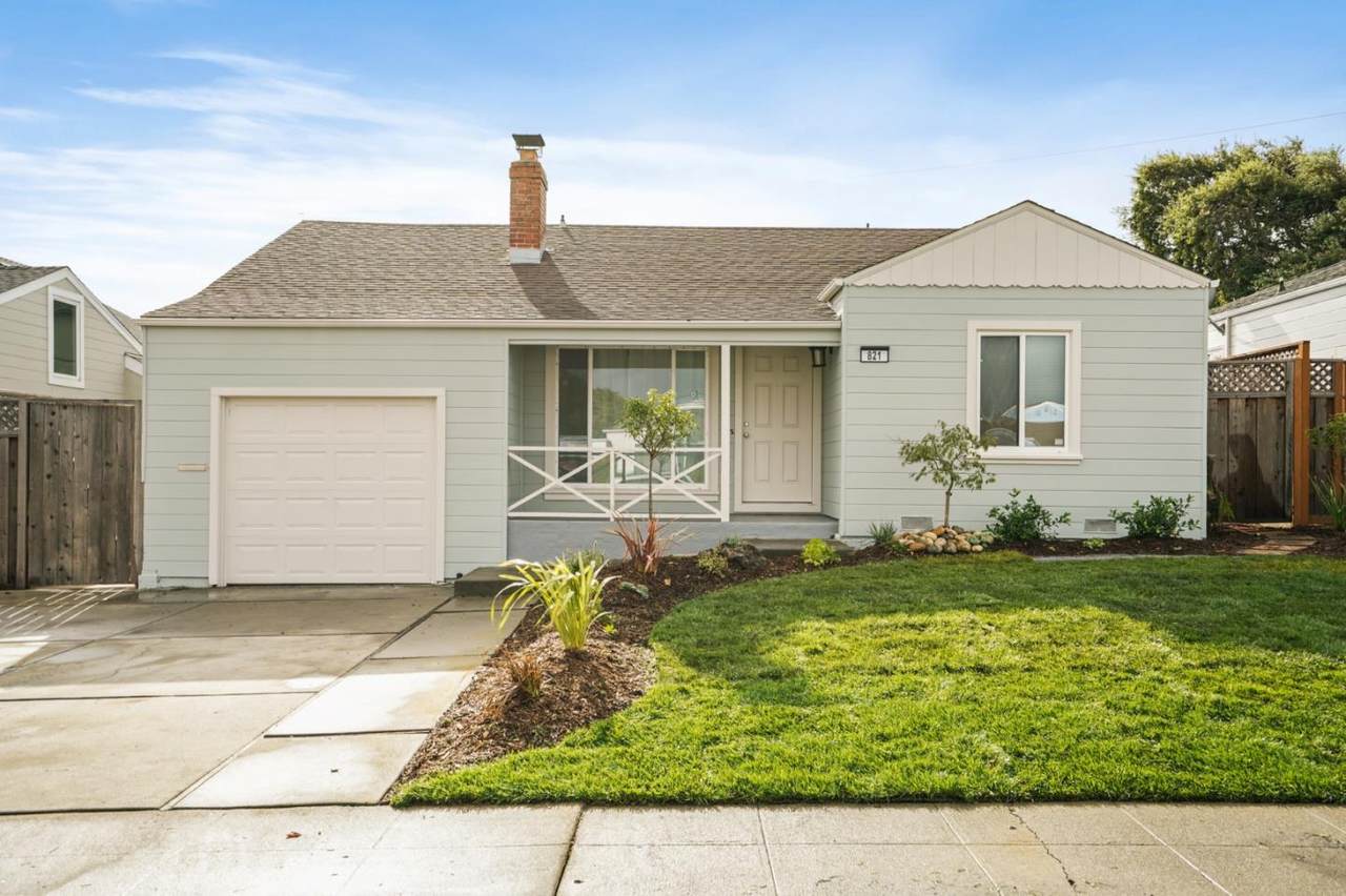 821 Reid Ave - Photo 1
