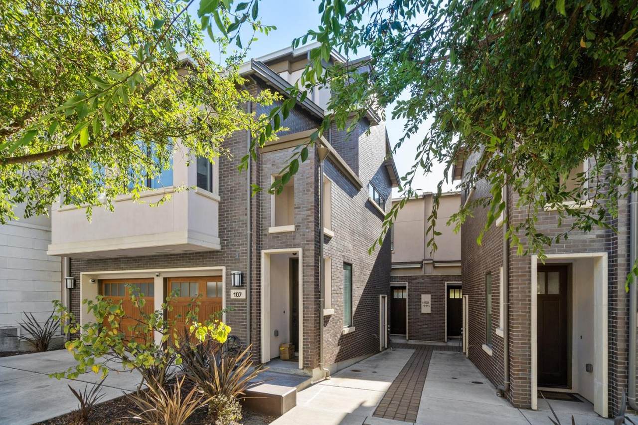 109 Summit Way - Photo 1