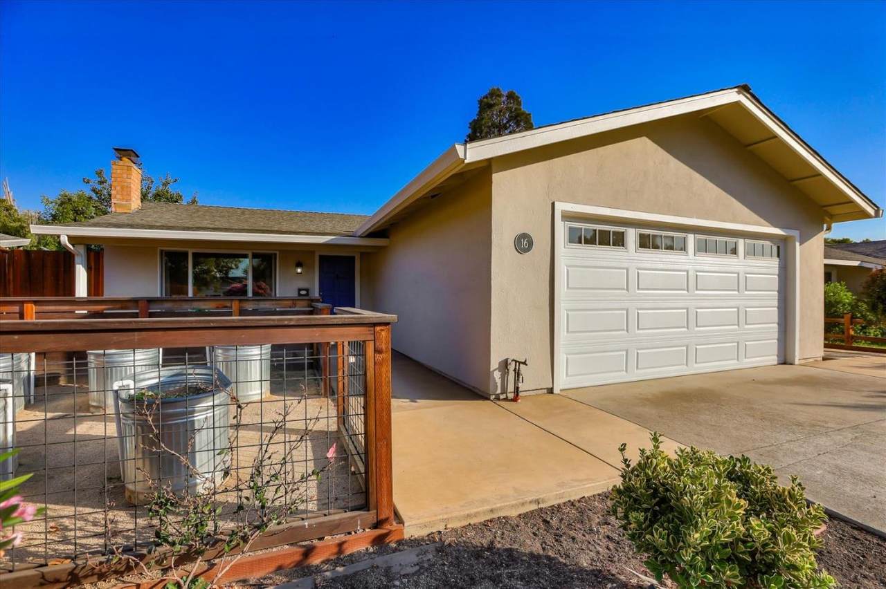 16 Gosford Ct - Photo 1