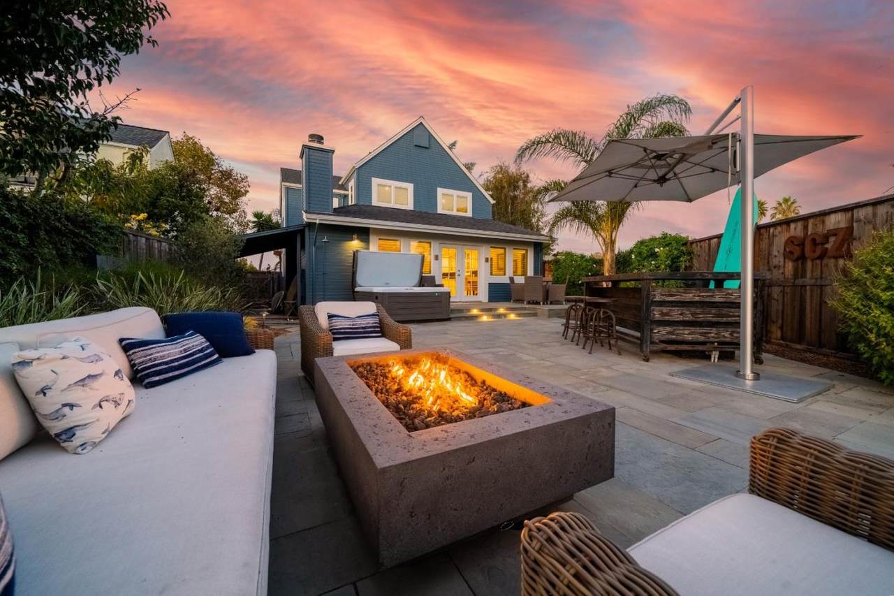 301 Santa Cruz St - Photo 1