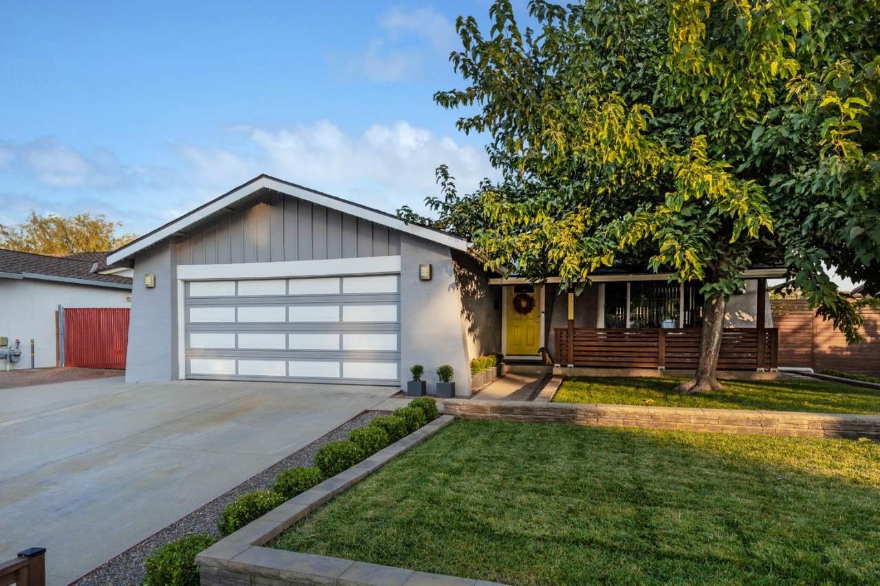 1335 Jasmine Way - Photo 1