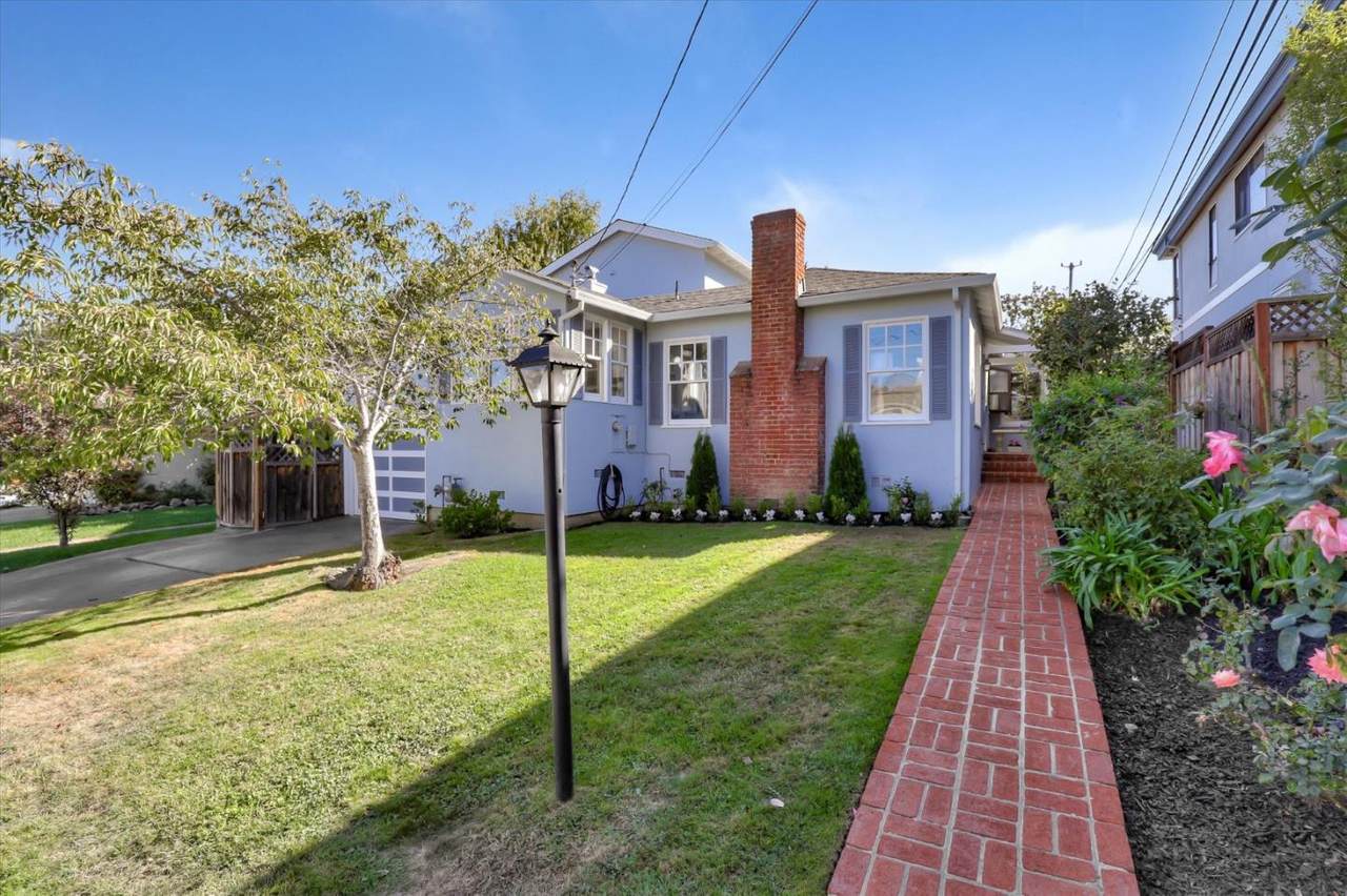 533 Hobart Ave - Photo 1