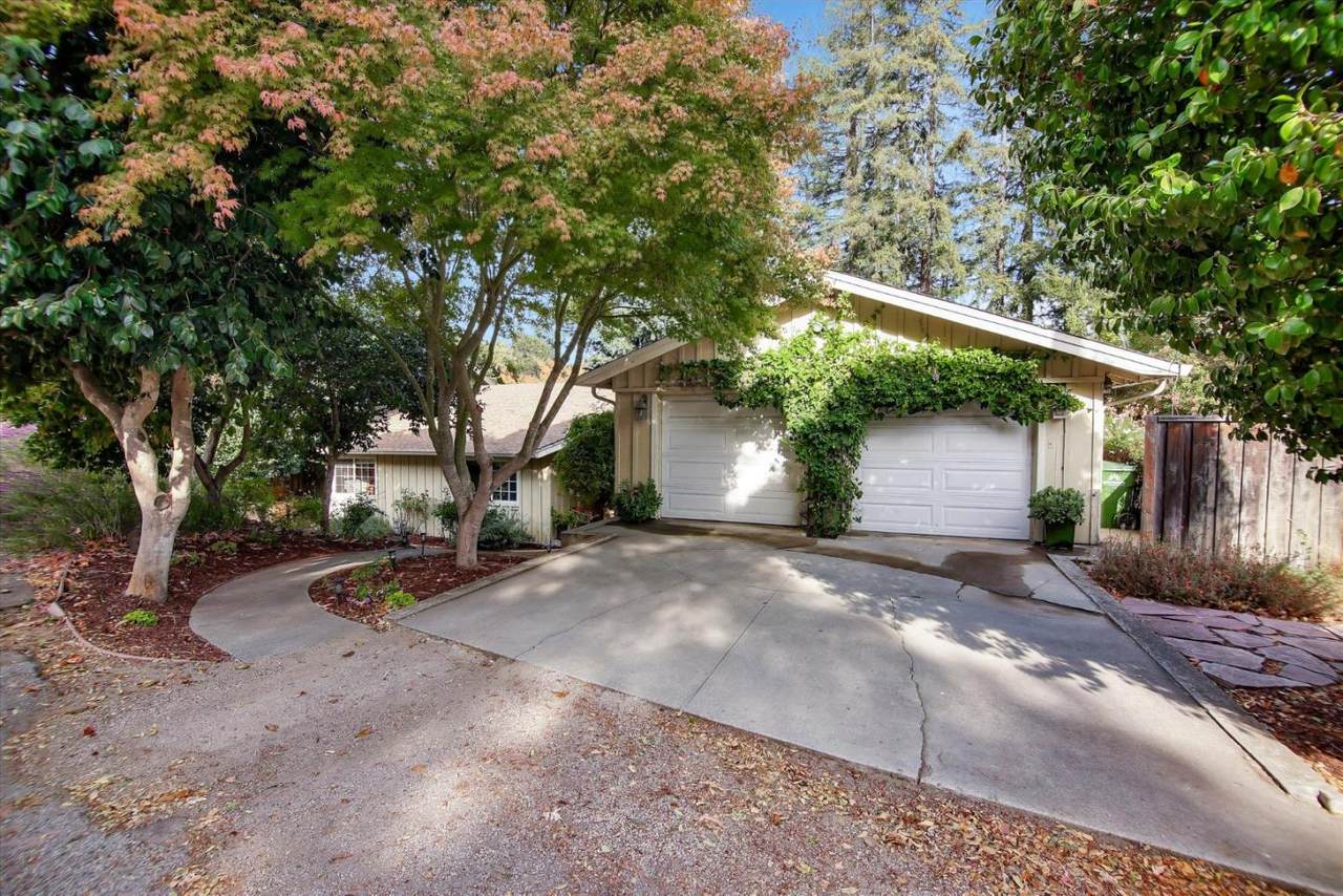 444 La Cuesta Dr - Photo 1