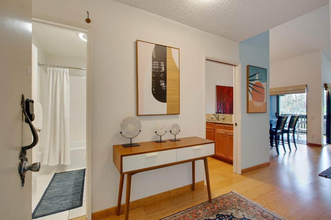 3299 La Mesa Dr 10 - Photo 1