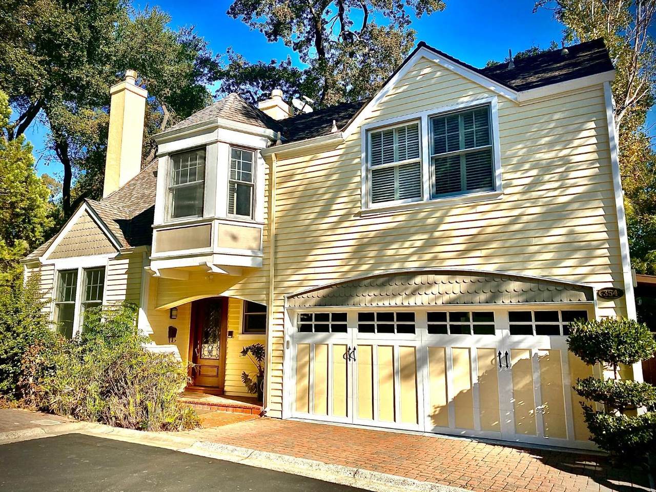 354 Bachman Ct - Photo 1