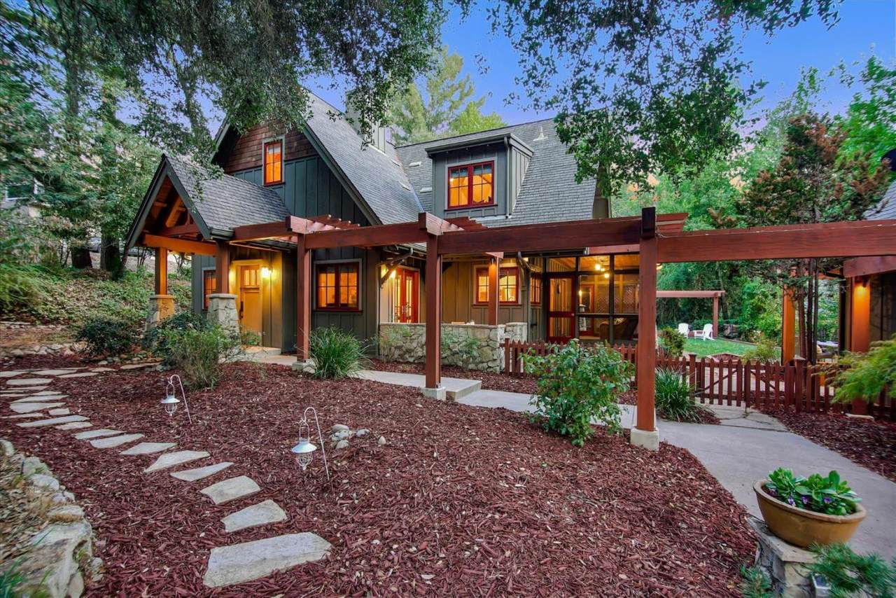 79 Forest Rd - Photo 1