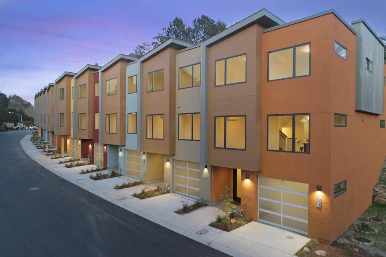 208 Thomas Ter - Photo 1