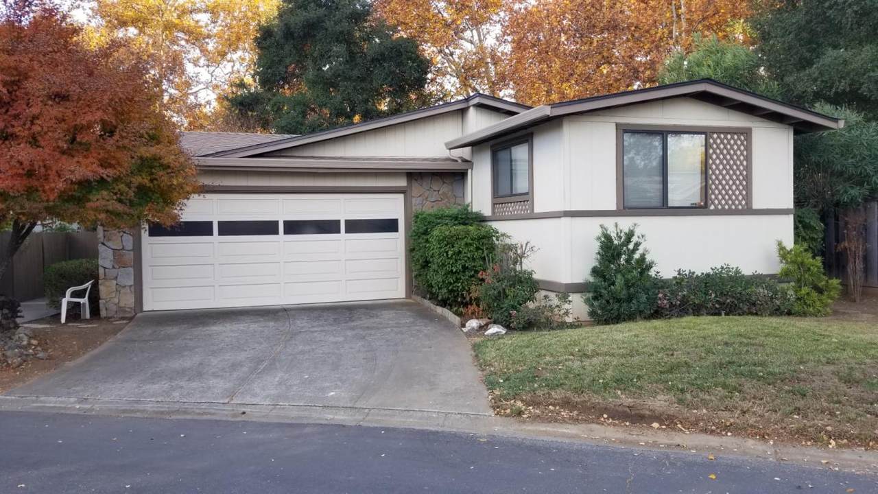 214 Leisure Dr 214 - Photo 1