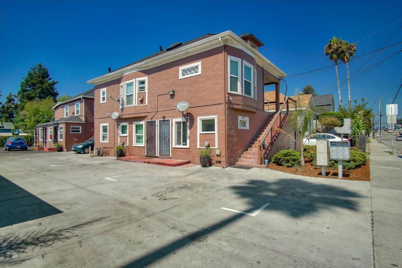 317 Ocean St - Photo 1