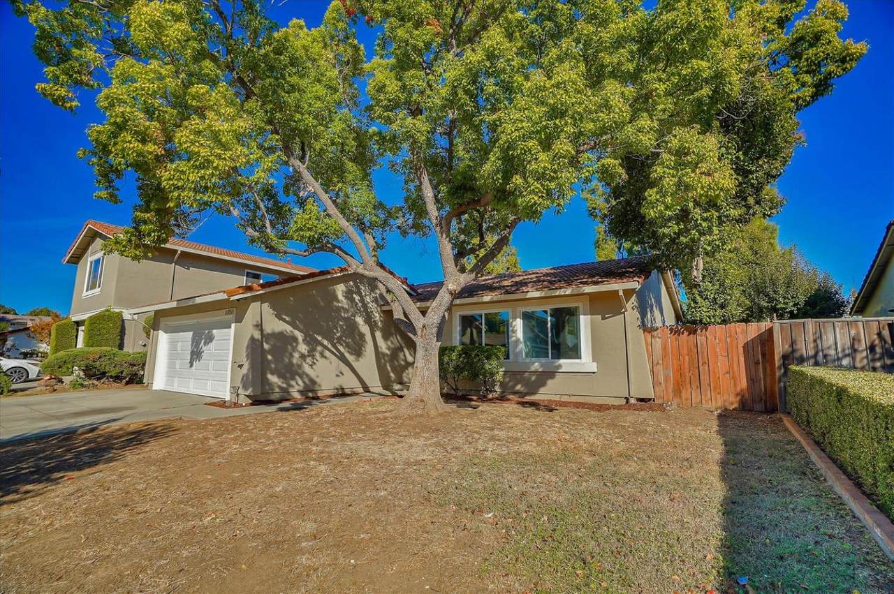 6850 Glenview Dr - Photo 1