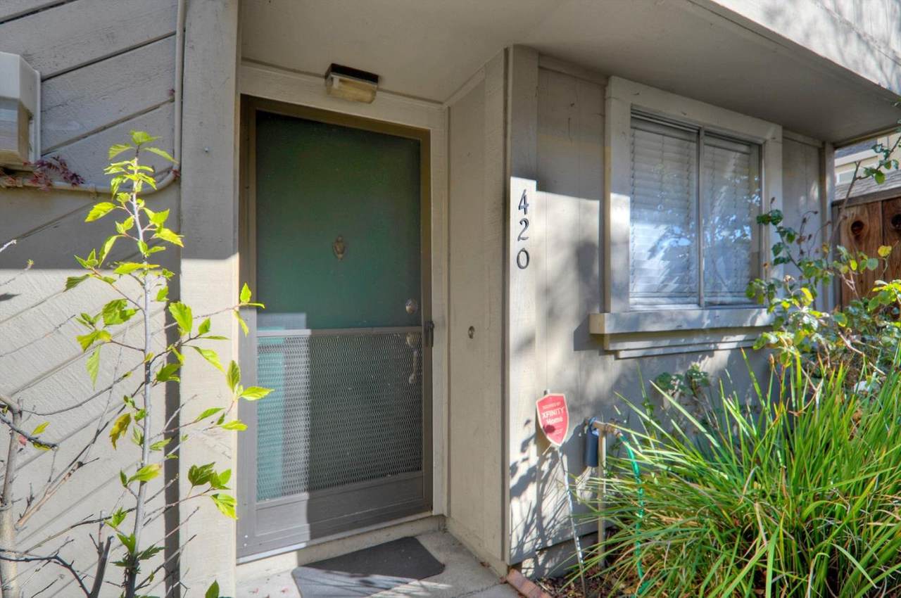 420 Tortola Way - Photo 1