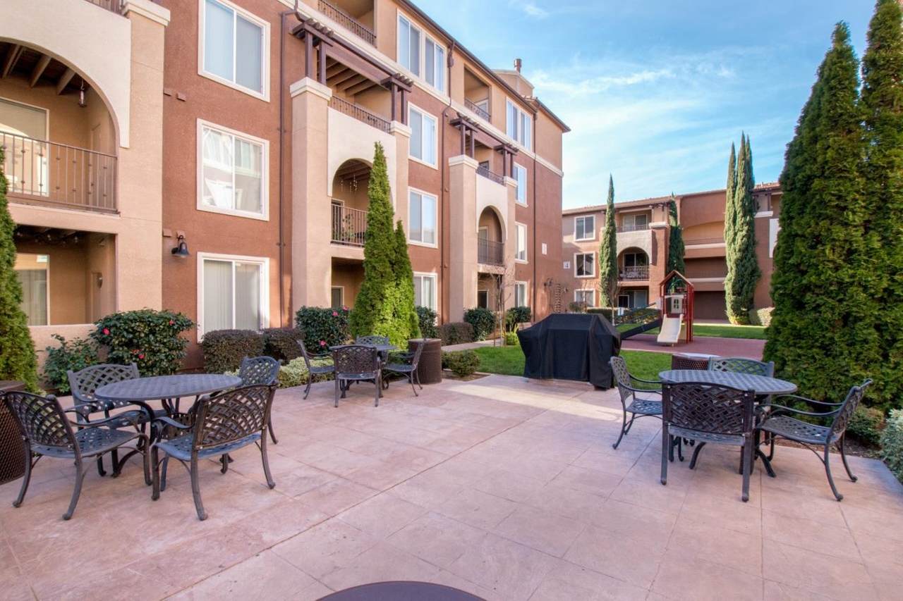 801 Winchester Blvd 4109 - Photo 1