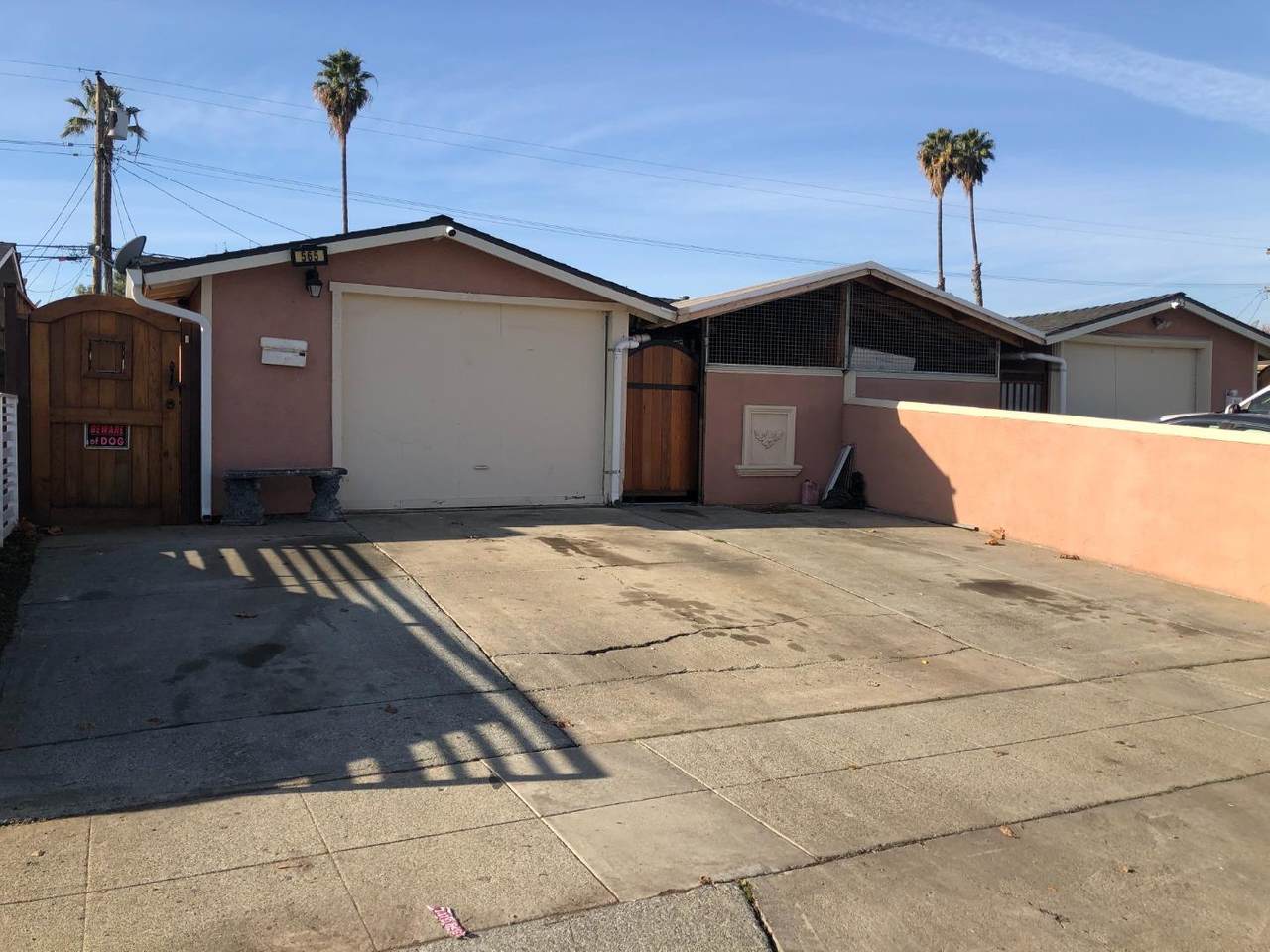 565 Sinclair Dr - Photo 1