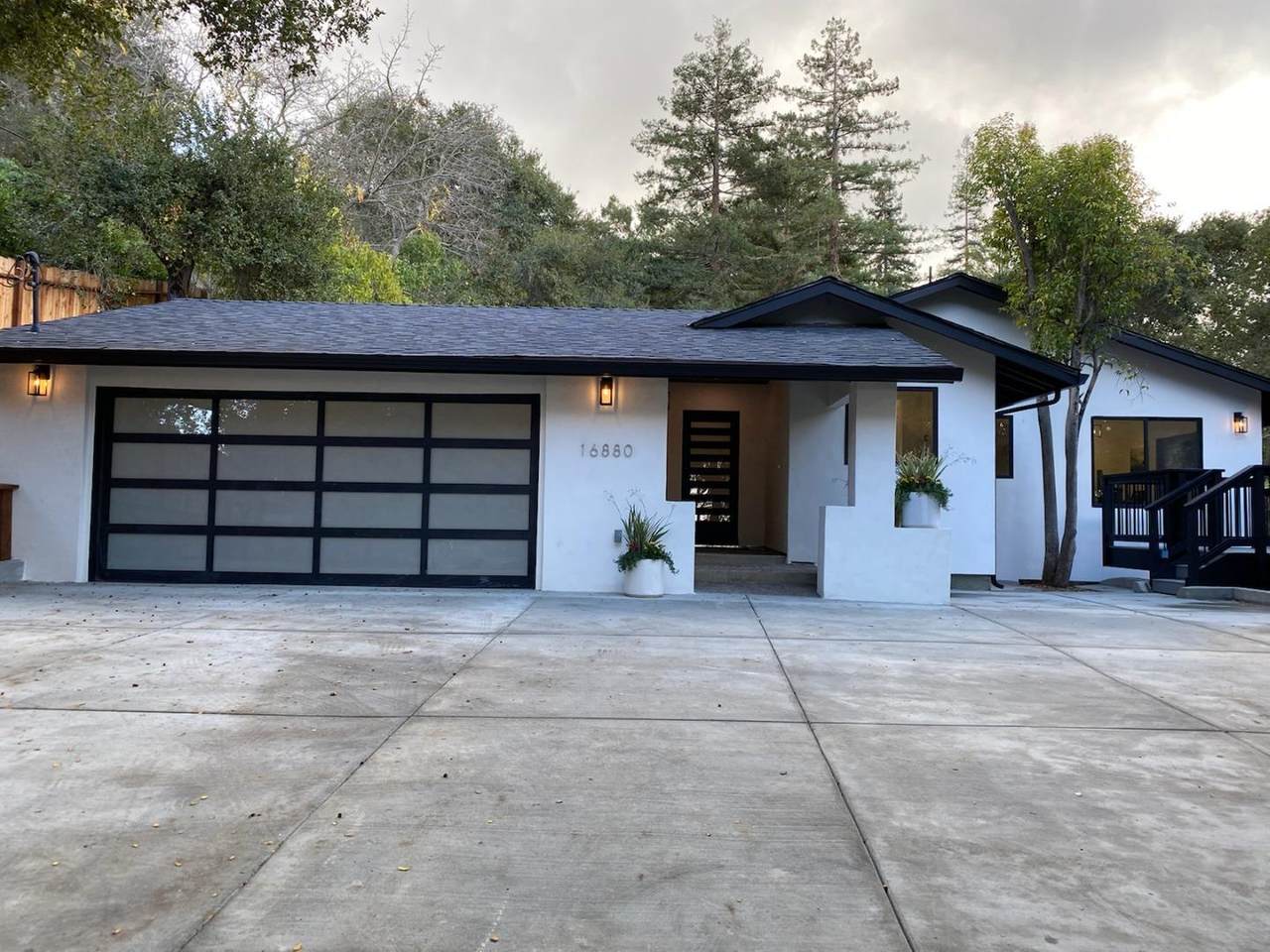16880 Cypress Way - Photo 1